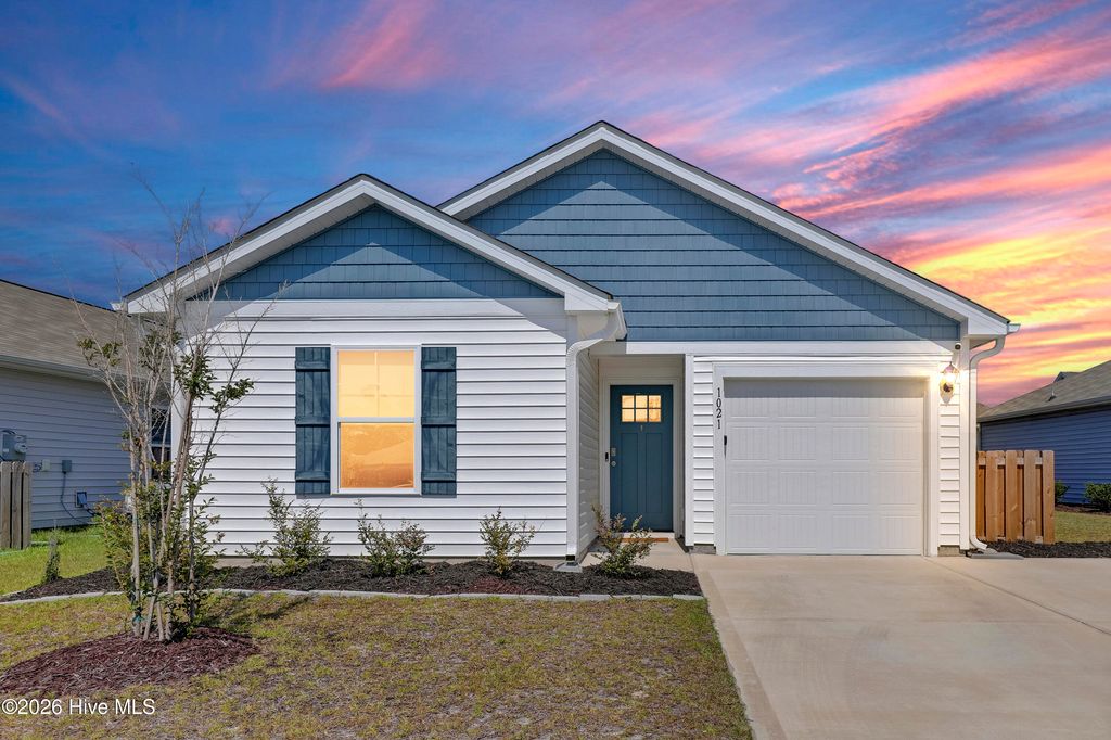 1021 Course Lane, Surf City, NC 28445