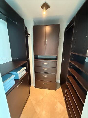 480 NE 30th St 1505, Miami, FL 33137