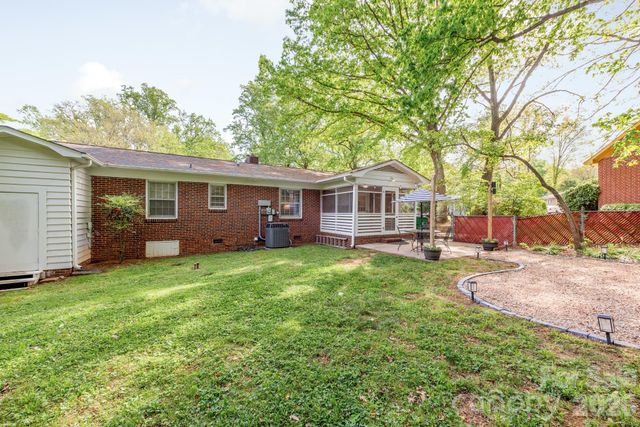 1940 Lansdale Drive, Charlotte, NC 28205