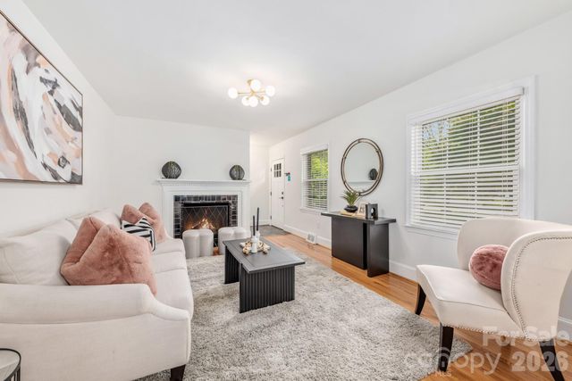 1940 Lansdale Drive, Charlotte, NC 28205