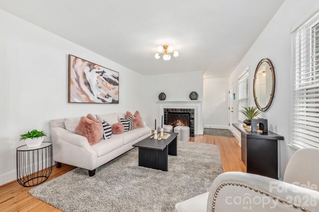 1940 Lansdale Drive, Charlotte, NC 28205