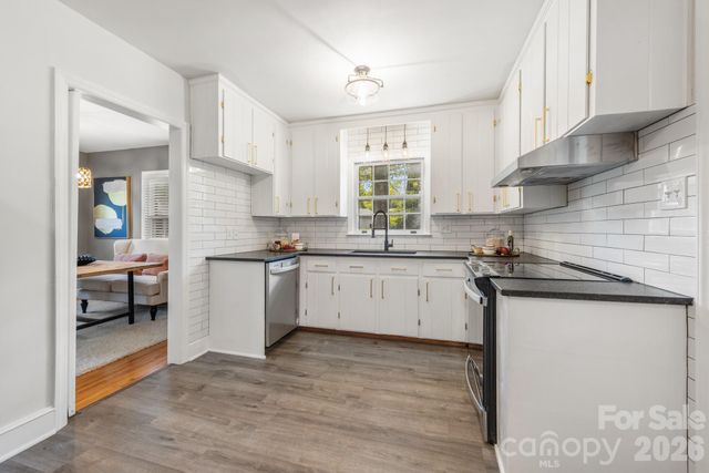 1940 Lansdale Drive, Charlotte, NC 28205