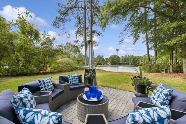 6 Sea Otter Ct, Hilton Head Island, SC 29926