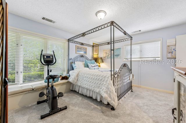 6 Sea Otter Ct, Hilton Head Island, SC 29926