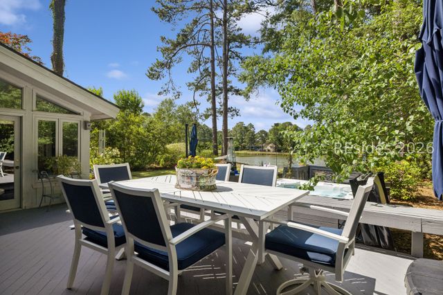 6 Sea Otter Ct, Hilton Head Island, SC 29926