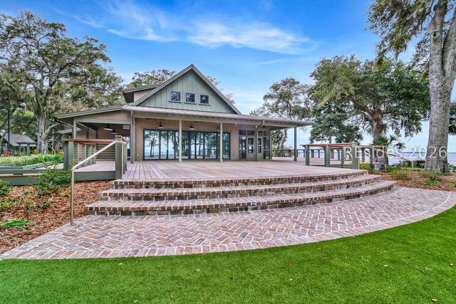 6 Sea Otter Ct, Hilton Head Island, SC 29926