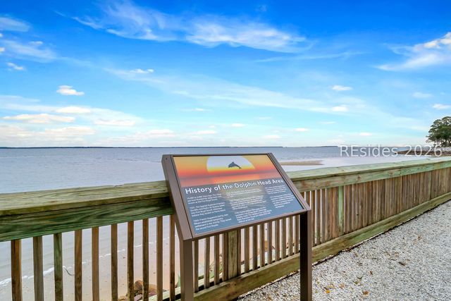 6 Sea Otter Ct, Hilton Head Island, SC 29926