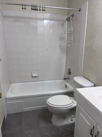 801 NW 46th Avenue 801, Plantation, FL 33317