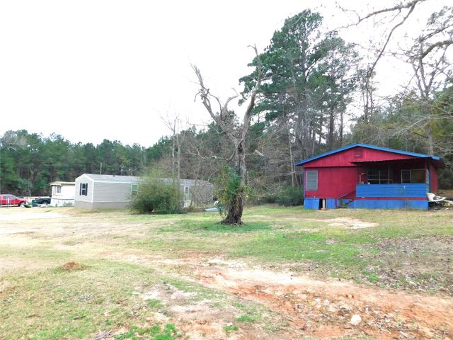 115 Smith Hill Road, Hemphill, TX 75948