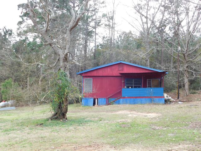 115 Smith Hill Road, Hemphill, TX 75948