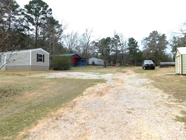 115 Smith Hill Road, Hemphill, TX 75948