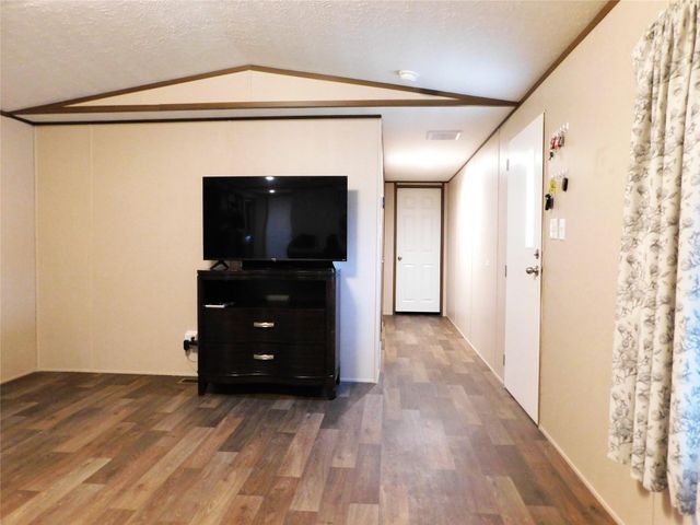 115 Smith Hill Road, Hemphill, TX 75948