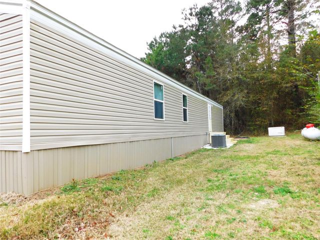 115 Smith Hill Road, Hemphill, TX 75948