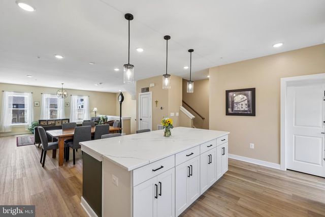 1120 CRESTED WOOD DR, Laurel, MD 20724