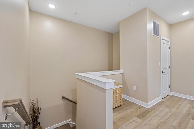 1120 CRESTED WOOD DR, Laurel, MD 20724