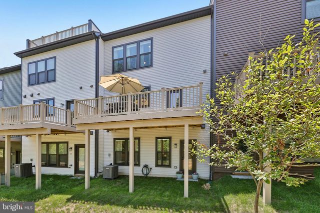 1120 CRESTED WOOD DR, Laurel, MD 20724