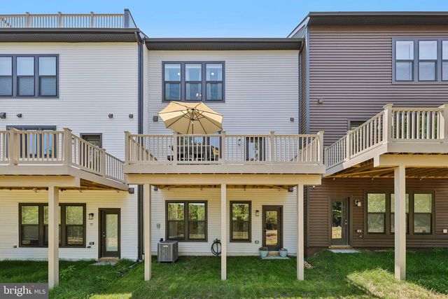 1120 CRESTED WOOD DR, Laurel, MD 20724