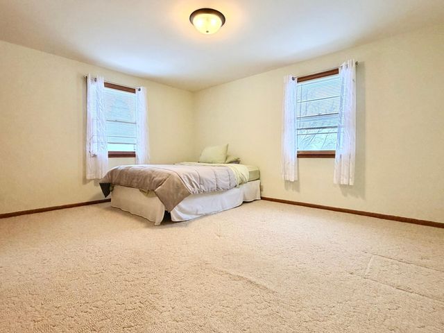 303 Lakehill Drive, Worthington, MN 56187