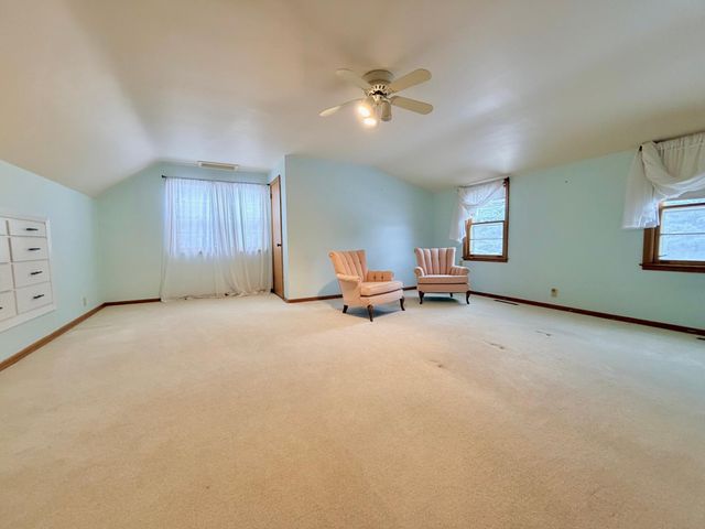 303 Lakehill Drive, Worthington, MN 56187