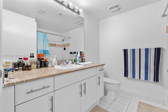 1871 S River Drive 1402, Miami, FL 33125