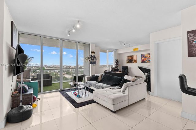 1871 S River Drive 1402, Miami, FL 33125