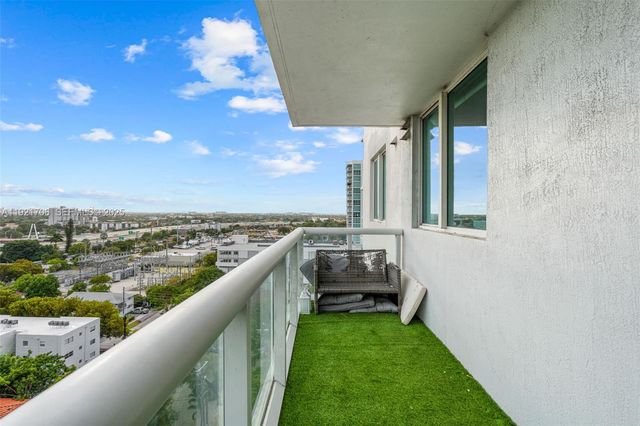 1871 S River Drive 1402, Miami, FL 33125