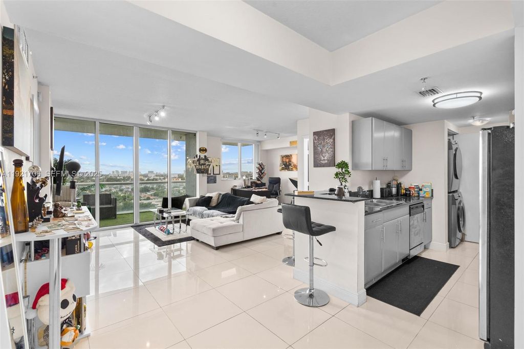 1871 S River Drive 1402, Miami, FL 33125