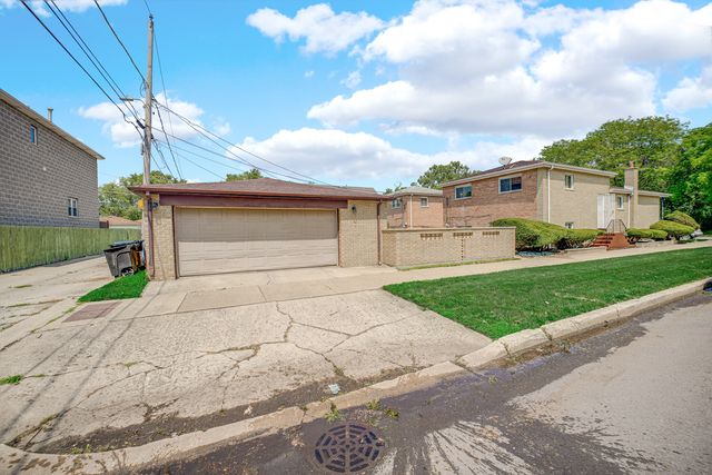 9756 S Eggleston Avenue, Chicago, IL 60628