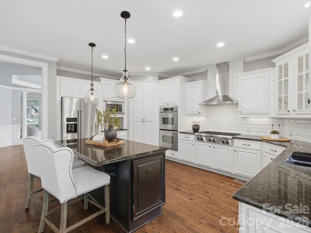 1007 Ainsdale Drive, Matthews, NC 28104