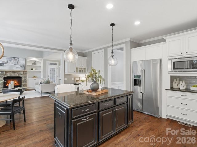 1007 Ainsdale Drive, Matthews, NC 28104