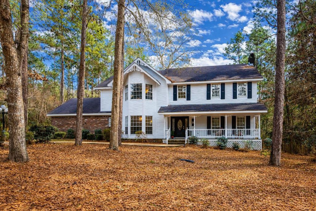 205 Little Creek, Hattiesburg, MS 39402