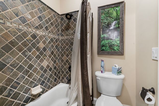 234 Shores Drive, Hayesville, NC 28904