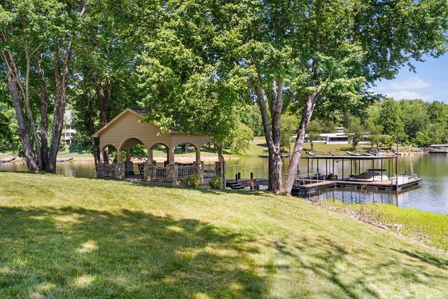 234 Shores Drive, Hayesville, NC 28904