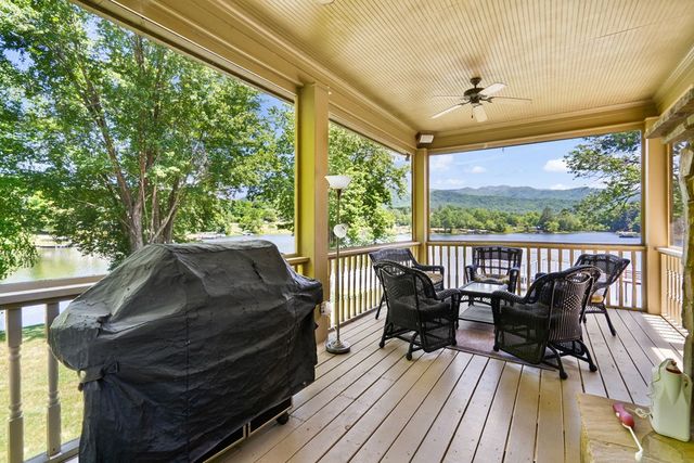 234 Shores Drive, Hayesville, NC 28904