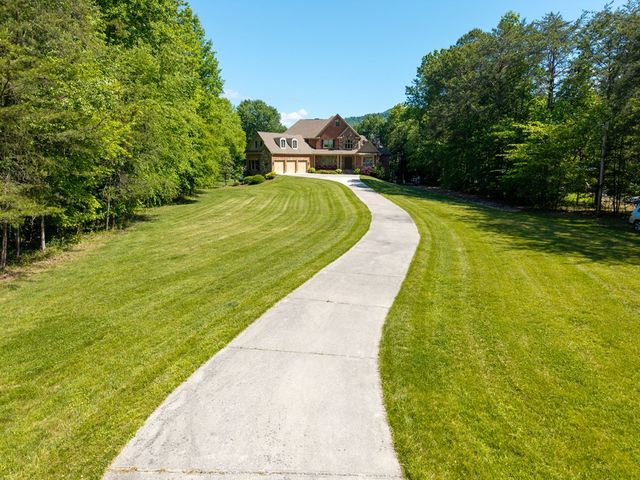 234 Shores Drive, Hayesville, NC 28904
