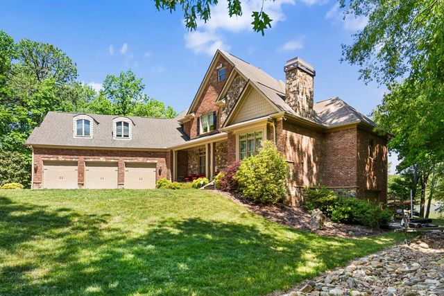 234 Shores Drive, Hayesville, NC 28904