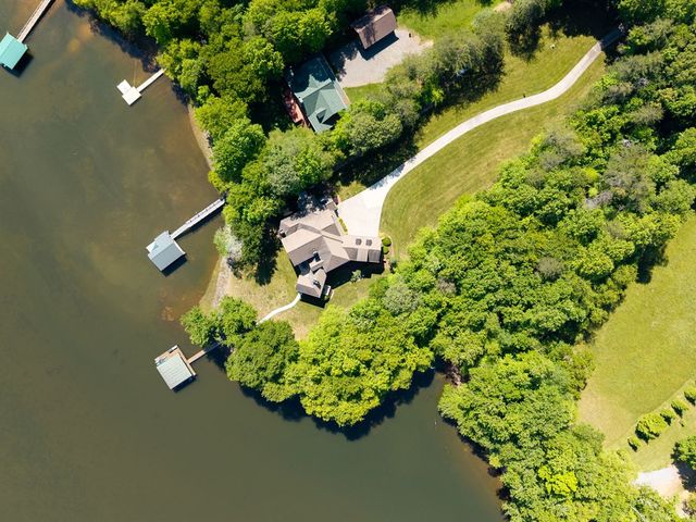 234 Shores Drive, Hayesville, NC 28904