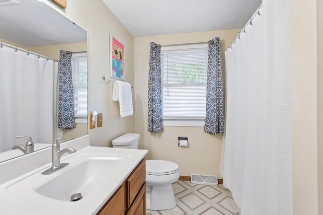 1620 Maple Street, Middleton, WI 53562