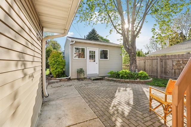 1620 Maple Street, Middleton, WI 53562