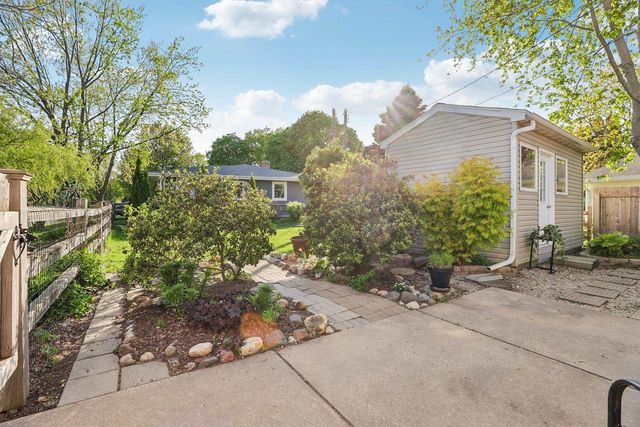 1620 Maple Street, Middleton, WI 53562
