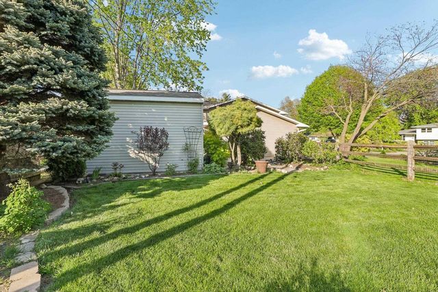 1620 Maple Street, Middleton, WI 53562