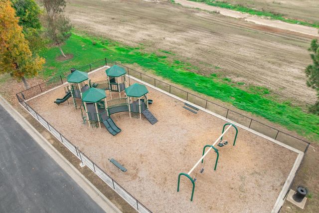 1024 Lillian Street, Madera, CA 93637