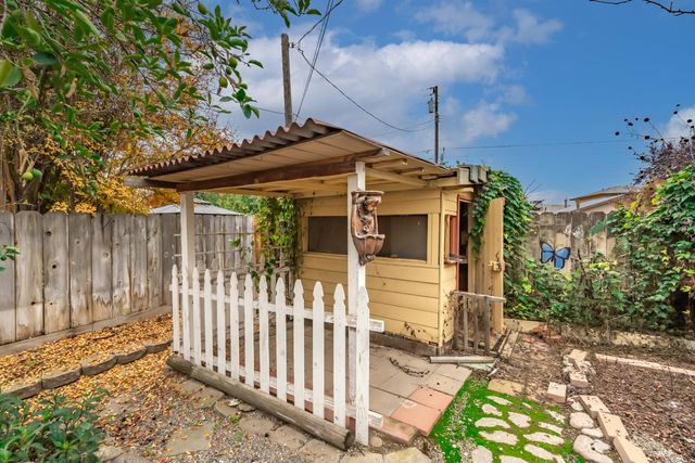 1024 Lillian Street, Madera, CA 93637