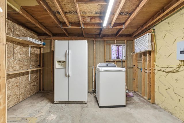 1024 Lillian Street, Madera, CA 93637