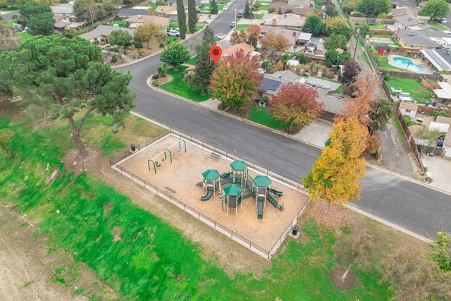 1024 Lillian Street, Madera, CA 93637