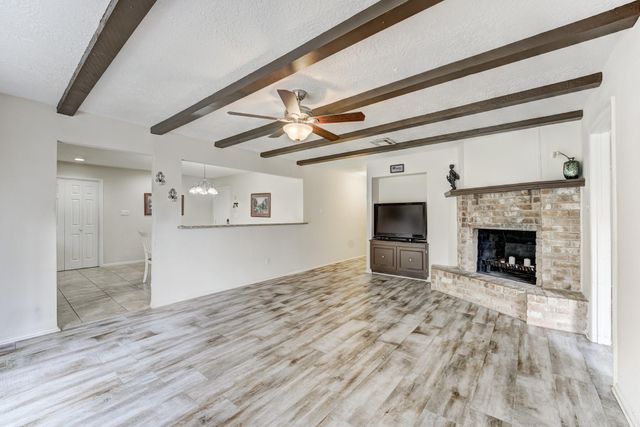 16926 Blackhawk Boulevard, Friendswood, TX 77546