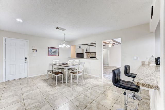 16926 Blackhawk Boulevard, Friendswood, TX 77546