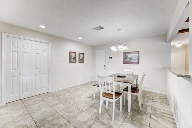 16926 Blackhawk Boulevard, Friendswood, TX 77546