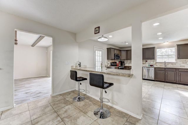 16926 Blackhawk Boulevard, Friendswood, TX 77546