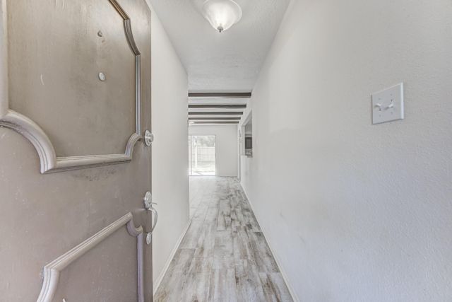 16926 Blackhawk Boulevard, Friendswood, TX 77546